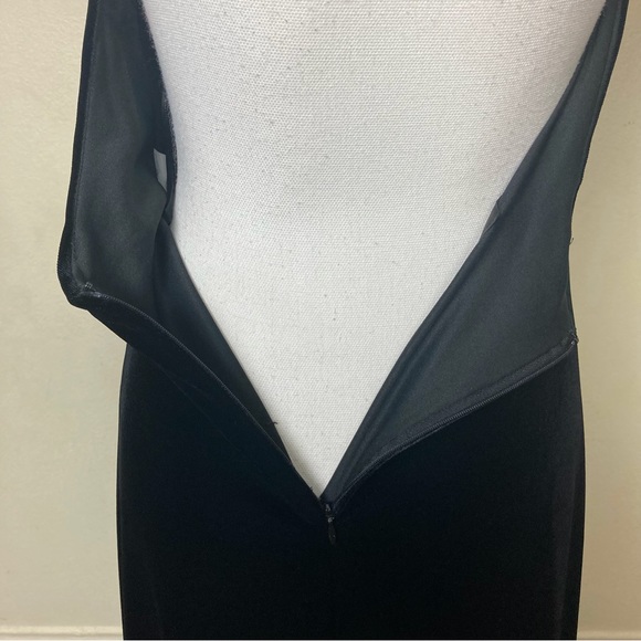 Jessica McClintock Size 10 Black Velvet Maxi Prom Dress Halter Sequins Cowl - Picture 9 of 12